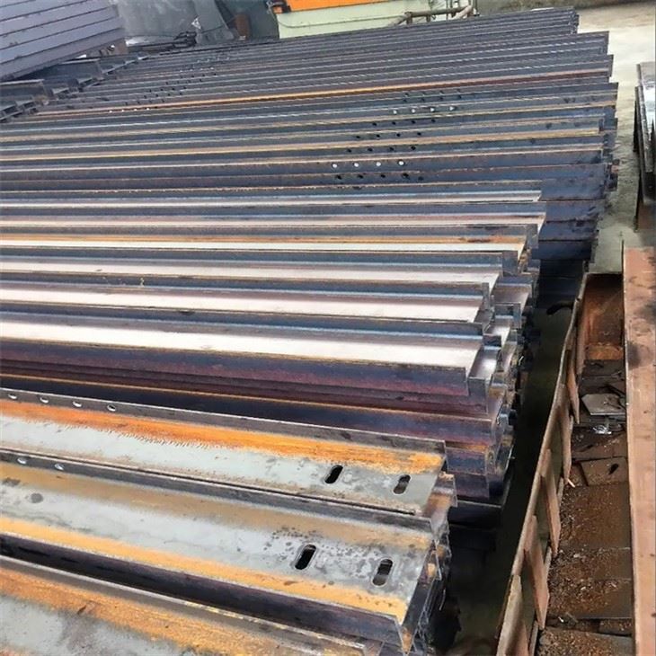 B14 X 14½ X 99 H profilstål